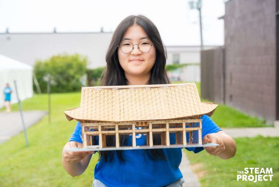 Student portfolio project: Gyeonghoeru Pavilion model made with laser cutting