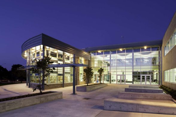 Lauremont Location Photo